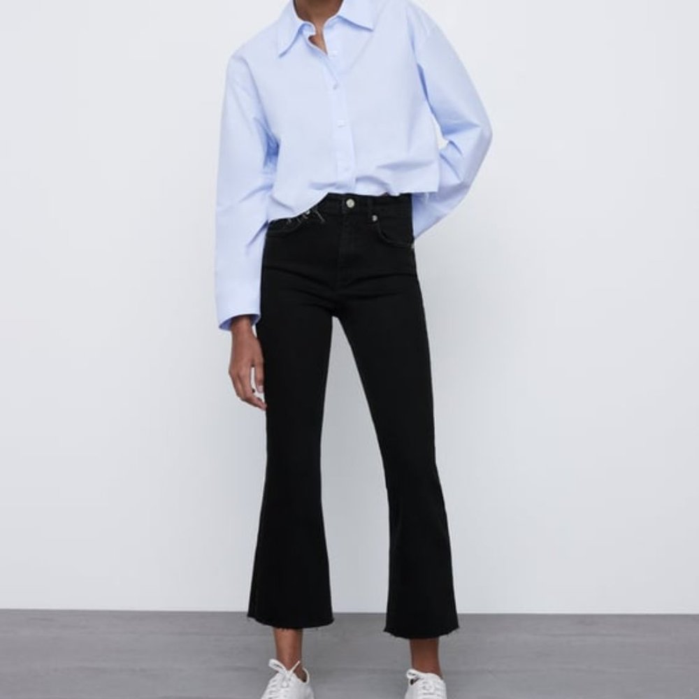 Zara Mid-Rise Flared Crop Jeans